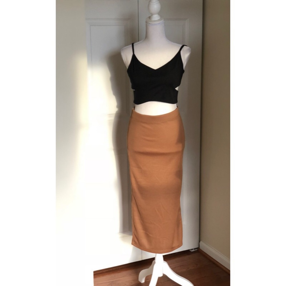 Forever 21 long camel/yellowish skirt size M